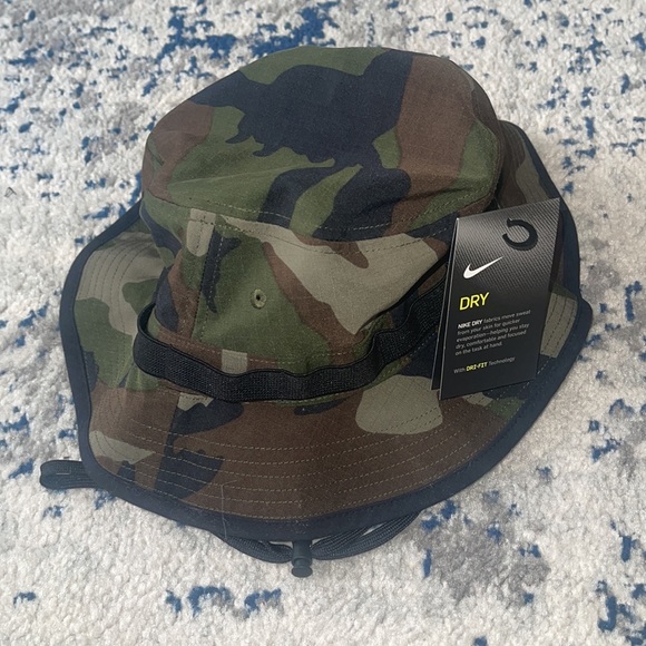 New Nike Camo Bucket Hat - Picture 2 of 3